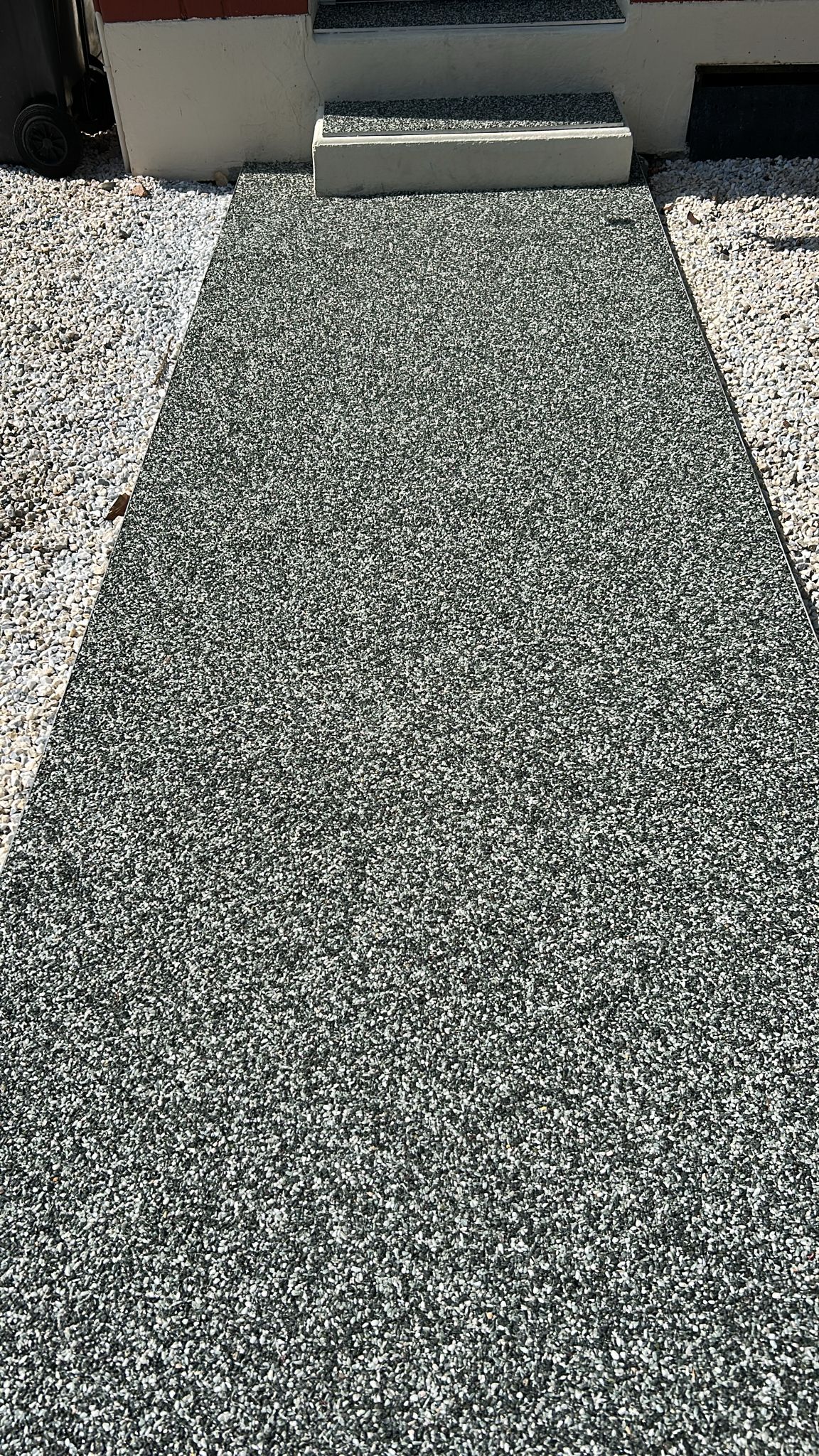 Moquette de pierre pour plage de piscine